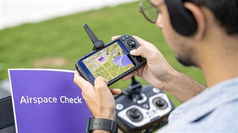 Airspace Monitoring Tools for Pilots