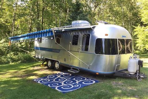 SOLD: 2009 Airstream Classic 27FB w/ Custom Work Area for $59,000 by Guided Sale Listing on Airstream Hunter. Sign up Log in + ADD YOUR LISTING + ADD YOUR .... 