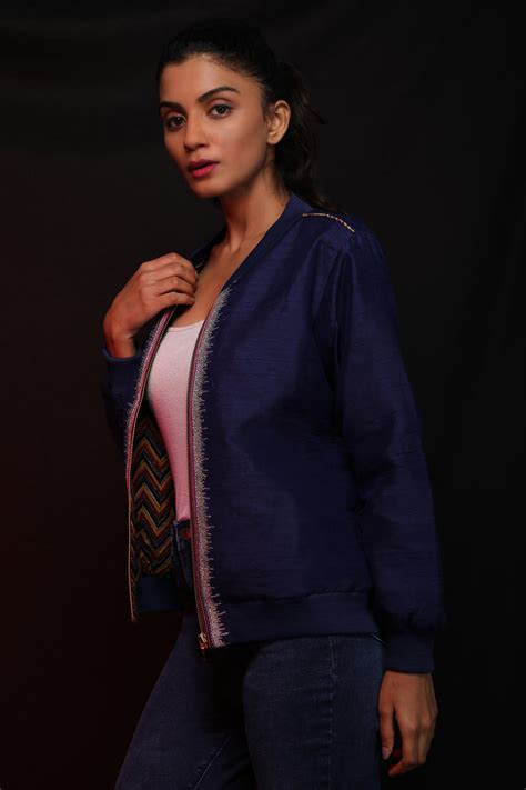 Akat Halı ve Koltuk Yıkama