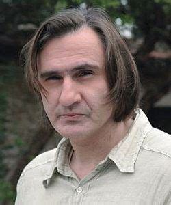 Akis sakellariou wiki