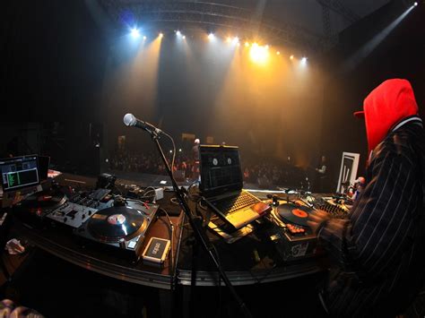 Akon's Collaboration with Element.Black: Building a Web3 Music Ecosystem