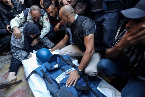 Al Jazeera cameraman dies after Israeli attack in southern Gaza, network says