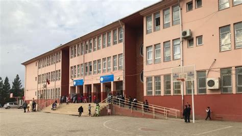 Alaşehir cumhuriyet ilkokulu