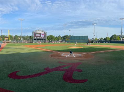 Alabama baseball. May 26, 2023 · Alabama was sent to the loser's bracket with a 7-6 extra-inning loss to Florida. The 9-seeded Crimson Tide led by three runs going into the bottom of the 11th but ended up being walked off. 