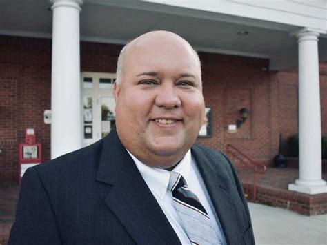 Alabama mayor suicide. The post Alabama Mayor Dies By Suicide Days After Conservative Website Releases Photos Of Him Allegedly Wearing Women’s Makeup and Clothing appeared first on Hollywood Unlocked . 