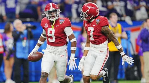 Alabama vs kansas score. Dec 4, 2022 · Instead, No. 5 Alabama (10-2) will face No. 9 Kansas State (10-3) in New Orleans on Saturday, Dec. 31 (11 a.m., ESPN) in the Sugar Bowl. The game is being played on New Year's Eve as to avoid NFL ... 