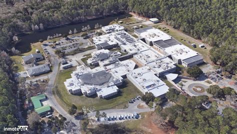 Aug 5, 2023 · In all of Alachua County, this is the only county jail serving the entire county. Both males and females are incarcerated in this facility. If you’d like to get in touch with the jail, you can call (352) 491-4449 or (352) 491-4459. Finding an Inmate. Are you looking for an inmate in the Alachua County Jail in Florida? . 