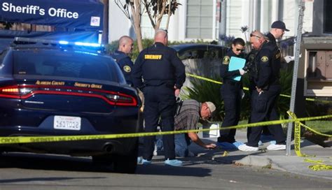 Alameda County: 1 dead after struggle between law enforcement and alleged car thieves