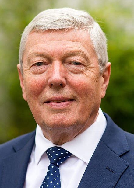 Alan Johnson - Wikipedia