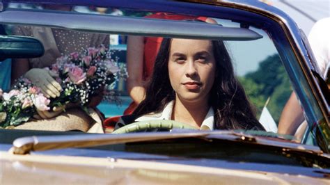 Alanis Morissette Is a Queer Icon