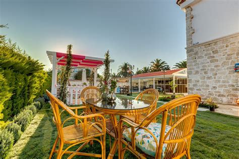 Alapietra Butik Otel  YouTube.