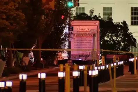 Alarma en la Casa Blanca: Servicio Secreto detiene al conductor de un camión que se estrelló cerca