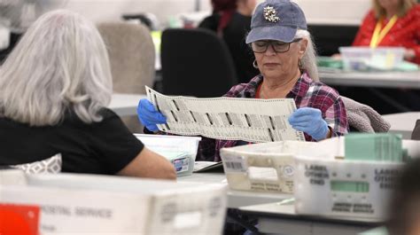 Alarms sound over high turnover among election workers