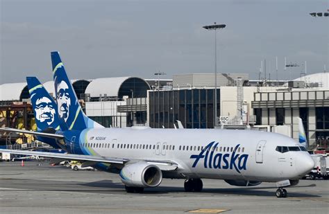 Alaska Airlines passenger charged after allegedly 'threatening to kill' flight attendant
