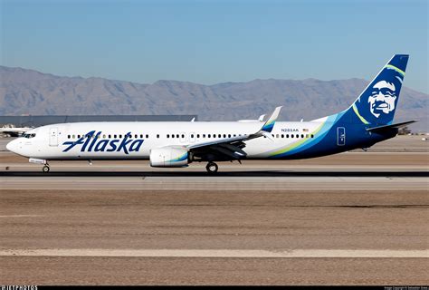Track Alaska Airlines (AS) #528 flight from