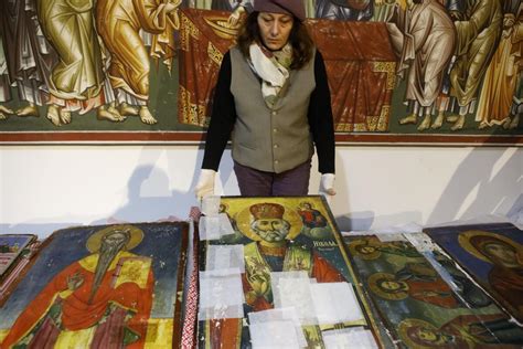 Albania returns 20 stolen icons to neighboring North Macedonia