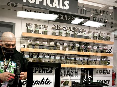 New York’s first retail recreational marijuana dispensar