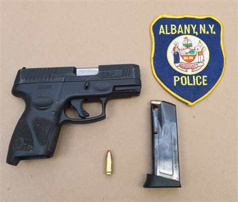 Albany man arrested with loaded handgun on Quail Street