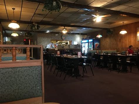 Albertos seymour ct. Alberto's, Seymour: See 64 unbiased reviews of Alberto's, rated 4.5 of 5 on Tripadvisor and ranked #4 of 39 restaurants in Seymour. 