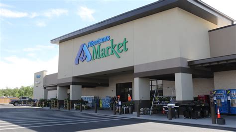We aren't your ordinary grocery store chain– we're Albertsons Market! See weekly ads, join or log in to your Rewards account, shop online, and find the closest grocery store. . 