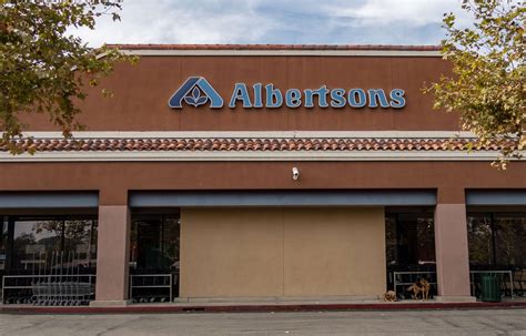 Albertsons check cashing. Albertsons Companies, Inc. (NYSE: ACI) (the "Company") today reported results for the fourth quarter of fiscal 2023 and full year fiscal 2023, which ended February 24, 2024. Fourth Quarter of Fiscal 2023 Highlights Identical sales increased 1.0% Digital sales increased 24% Loyalty members increased 16% to 39.8 million Net income of $251 … 