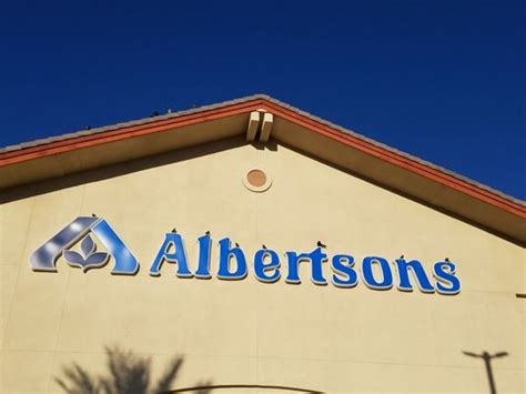 Albertsons Bakery. Shopping for a local bakery near you in Henderson, NV? Albertsons Bakery is located at 190 N Boulder Hwy. Order custom cakes online as well as order ahead bakery trays, bread, and cookies. We have a full bakery with custom cakes as well as online shopping and order ahead options through our website and app.. 