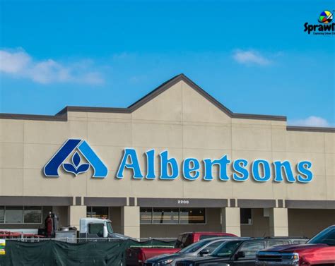 S upermarket chains Kroger and Albertsons Cos. w