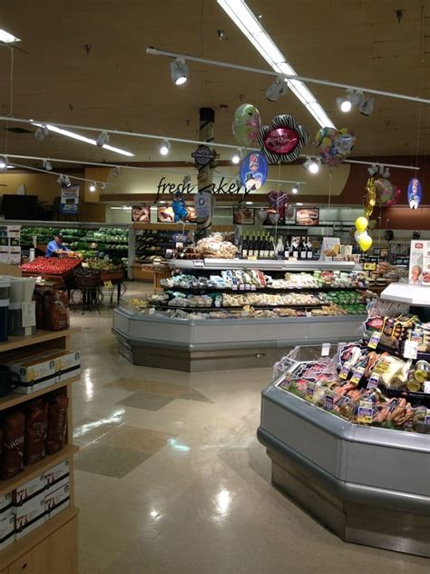 Albertsons san clemente. Yes, Albertsons located at 804 Avenida Pico, San Clemente, CA has an in-store bakery with a variety of bakery goods made from scratch! From custom cakes, pastries, and many other delicious options you can find them all made in house by our in-store baker. Schedule an order for pick up in-store today! 