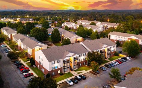  Take your experience to the next level with Albion at Murfreesboro in Murfreesboro, Tennessee. Our Studio, 1, 2, and 3-bedroom apartments in Murfreesboro com... . 