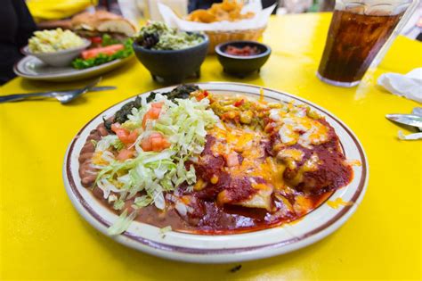 Albuquerque eating. Places To Eat Lunch and Dinner Low-Carb and Keto in Albuquerque · B2B Bistronomy Beer and Burgers · El Pinto · Five Guys · Red Robin · Chipotle &... 