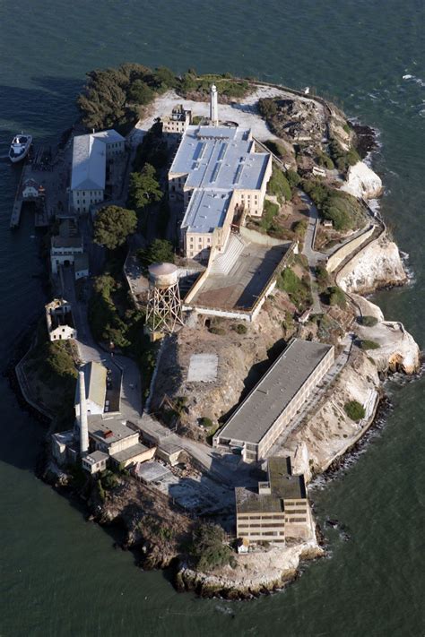 Alcatraz - Wikipedia