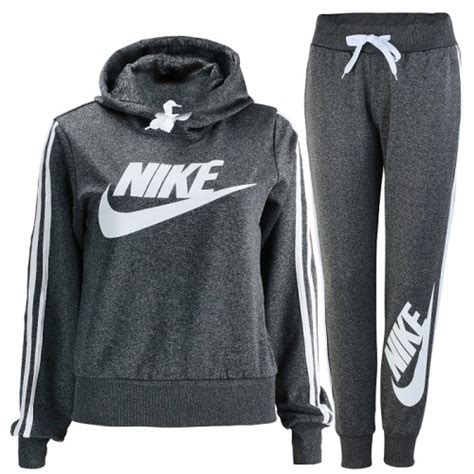 Alco fashion. Nike Sportswear Tech Fleece Hoodie &Pants 2 Pc Set Gray The Nike Sportswear Tech Fleece Trousers add warmth to your look without extra weight or bulk. 