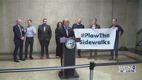 Alderman proposes 'Chicago Plow the Sidewalks' pilot program to City Council