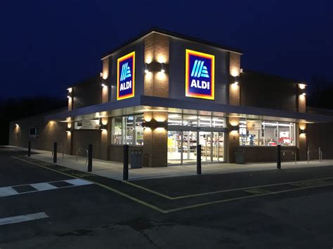 Aldi arnold mo. ALDI, which currently occupies a unit in Watson Plaza, is located at 301 Watson Plaza, within the north-west area of Sappington, in Crestwood (by Rayburn Park).The grocery store primarily serves the patrons in the districts of Fenton, Ballwin, Florissant, Arnold, East Carondelet, Saint Louis, Valley Park and High Ridge. 