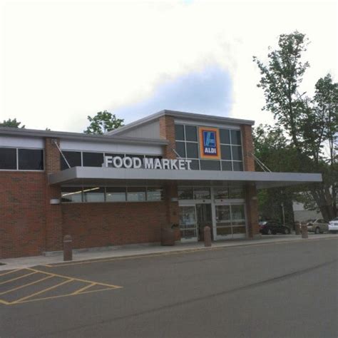 Best Grocery in Elmira, NY - Wegmans, Weis Markets, ALDI, Tops Friend
