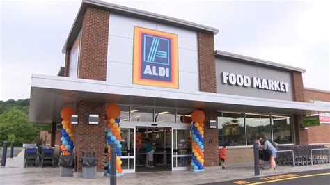 Aldi Greeneville, TN (Onsite) Full-Time. Job Details. We offer a flexible schedule, insurance benefits, and a fast paced exciting work place where you can refine your skills Our store employees are the face of the ALDI shopping experience. 