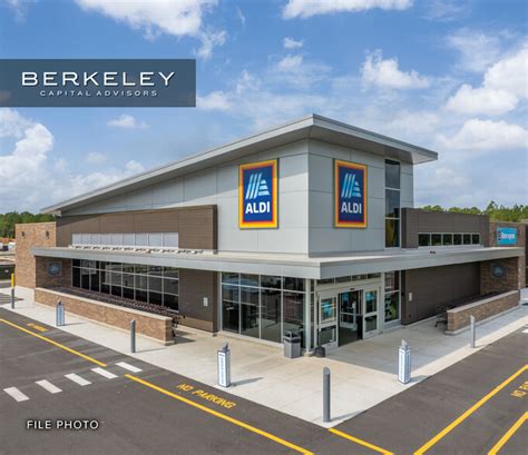 Apr 7, 2022 ... ESCAMBIA COUNTY, Fla. -- The grocery store chain "ALDI" opened its newest location Thursday in Pensacola. The store located at 2950 South ...