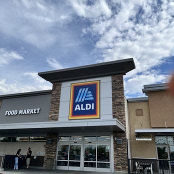 ALDI welcomes Store Associate candidates to experience MORE! Par