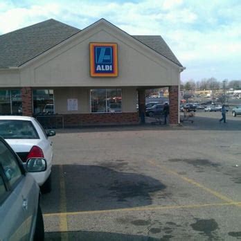 Aldi topeka ks. Aldi Topeka, KS (Onsite) Full-Time. Job Details. We offer a flexible schedule, insurance benefits, and a fast paced exciting work place where you can refine your skills Our store employees are the face of the ALDI shopping experience 