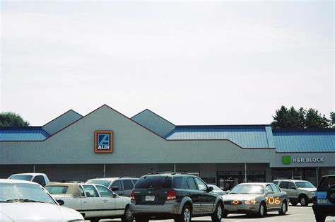 Aldi uniontown pa. Aldi Uniontown, PA (Onsite) Full-Time. Job Details. We offer a flexible schedule, insurance benefits, and a fast paced exciting work place where you can refine your skills Our store employees are the face of the ALDI shopping experience 