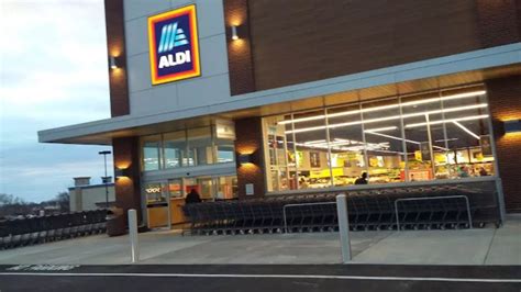 ALDI is found in an ideal position close to the intersection of State Highway 72 and South Rucker Avenue, in Rolla, Missouri. By car . Only a 1 minute trip from Black Street, South Faulkner Avenue, North Rucker Avenue or Exit 184 of I-44; a 5 minute drive from South Bishop Avenue (US-63), North Walnut Street and Kingshighway (I-44-Bus); and a 9 …. 