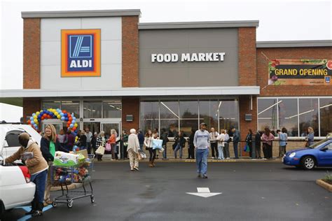 Aldi Roanoke, VA (Onsite) Full-Time. CB Est Salary: $16.50/Hour. Job Details. As a Store Associate, you’ll be responsible for merchandising and stocking product, cashiering, and cleaning to keep the store looking its best. You’ll enhance the customer shopping experience by working collaboratively with the ALDI team and providing exceptional .... 