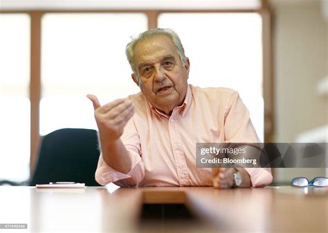 Alekos flambouraris biography examples