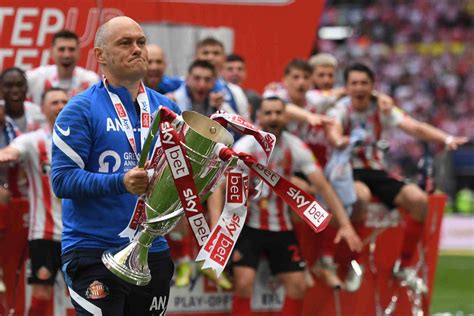 Alex Neil has fresh dig at Sunderland ownership as he …