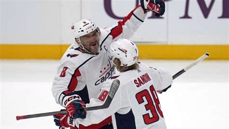Alex Ovechkin helps the Washington Capitals beat Sidney Crosby and the Pittsburgh Penguins 4-3