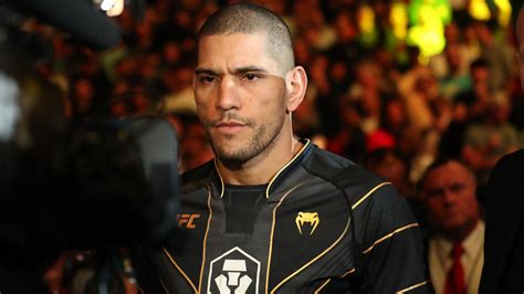 Alex Pereira announces move to light heavyweight after losing UFC ...