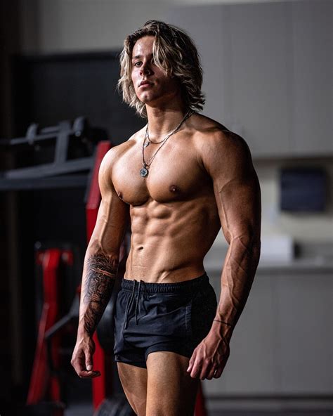 Alex eubank pre. 8,448 likes, 79 comments - alex_eubank15 on May 10, 2024: "You’re meant for more #fitness #motivation #gymnotivation #motivating #bodybuilding #natural #zyzz #couplegoals #shredded #elysium #g ... 