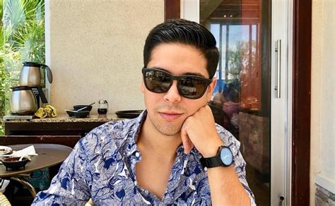 Alexander Flores Instagram Tongshan