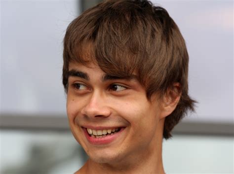 Alexander Rybak: 1986 yılında, o zamanda ''Sovyet Sosyalist Cumhuriyetler Birliği'nin'' Minsk şehrinde dünya'ya gelen, ama çocukluğundan beri Norveç'te yaşayan kişidir! Kendisi hem kemancı, hem şarkıcı ve bestecidir! 2004 yılında Norveç'te önemli bir ödül sayılabilecek olan Anders Jahres Kültür Ödülü'nü alan .