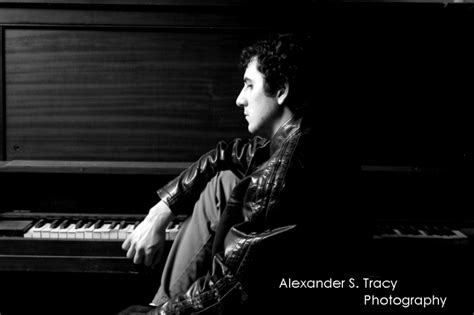 Alexander Tracy Messenger Montreal